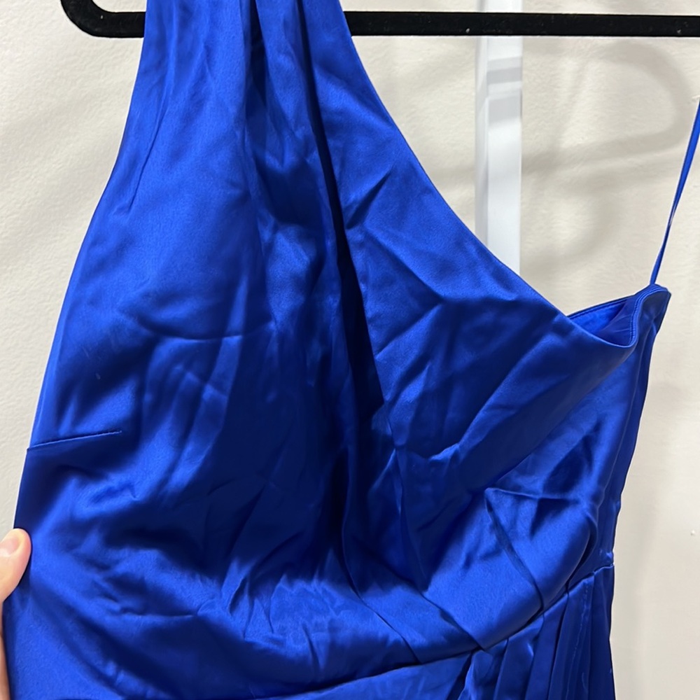 Sau lee Preston Dress in Egyptian Blue maxi one shoulder - Picture 5 of 11